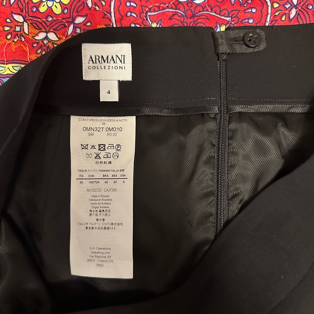 Armani Collezioni Pencil Skirt Black Size 4